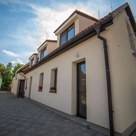 Alej 招待所 波切尼斯