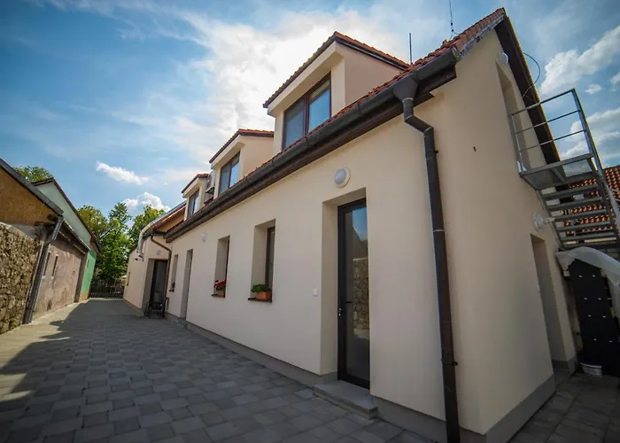 Alej Гостевой дом Бойнице